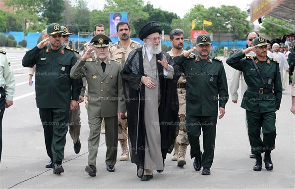 مراسم دانش‌آموختگی دانشجویان دانشگاه امام حسین(ع)