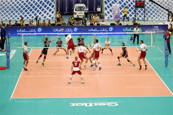دیدار تیم های ملی والیبال ایران و لهستان