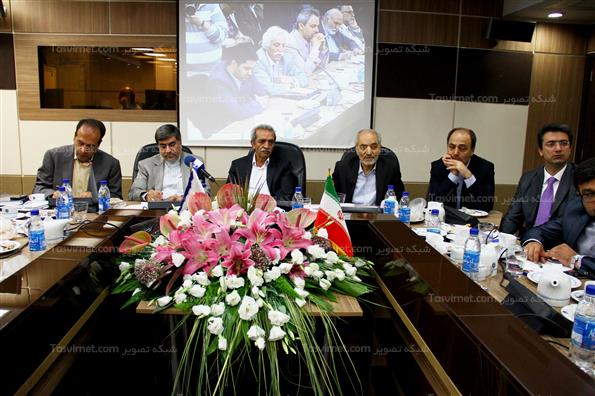 صبحانه کاری وزیر ارشاد با اعضای اتاق بازرگانی