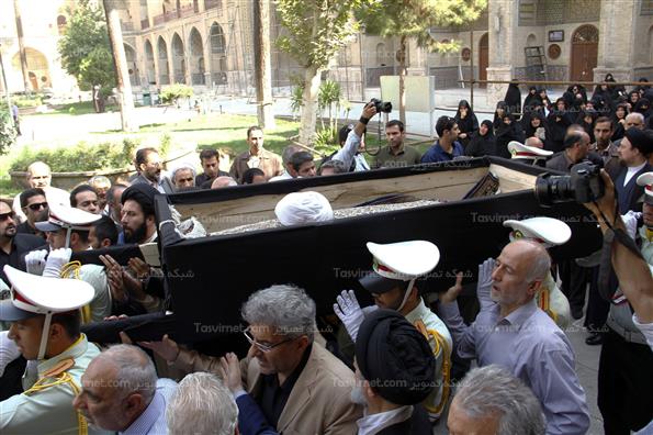 تشییع پیکر آیت الله محمدی گیلانی