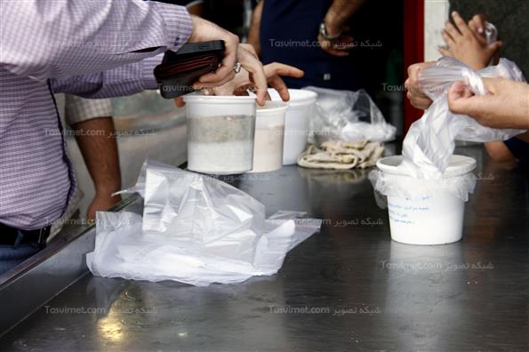 تهیه حلیم در ماه مبارک رمضان