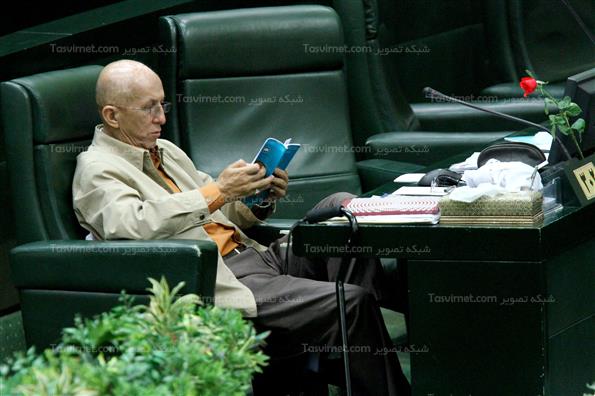 بیژن نوباوه