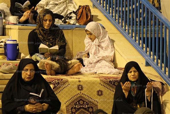 مراسم احیای شب21ماه مبارک رمضان در مصلی تهران