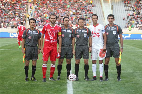 دیدار تیم های فوتبال پرسپولیس و پدیده