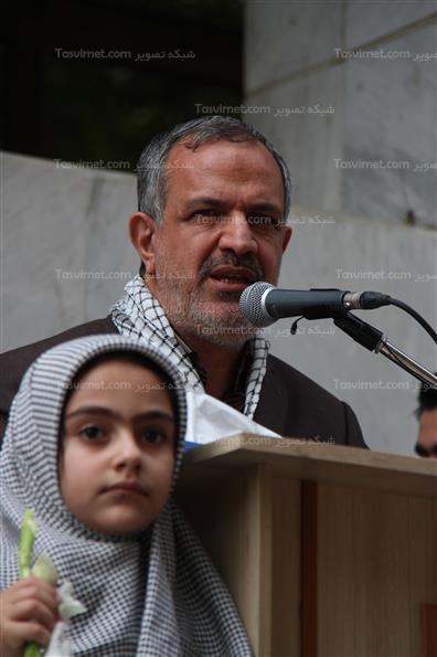 تجمع مقابل شورای شهر تهران برای حمایت ازکودکان غزه