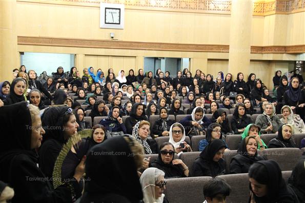 مراسم ختم سیمین بهبهانی