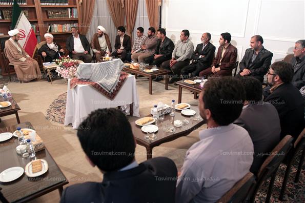 دیداراعضای ستاد یادواره ‌شهدای یزدل کاشان با هاشمی