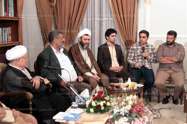 دیداراعضای ستاد یادواره ‌شهدای یزدل کاشان با هاشمی