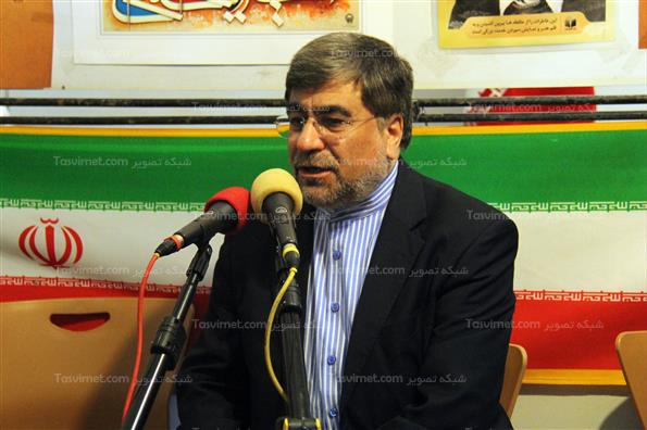 بازدید وزیرفرهنگ و ارشاد از نمایشگاه دفاع مقدس