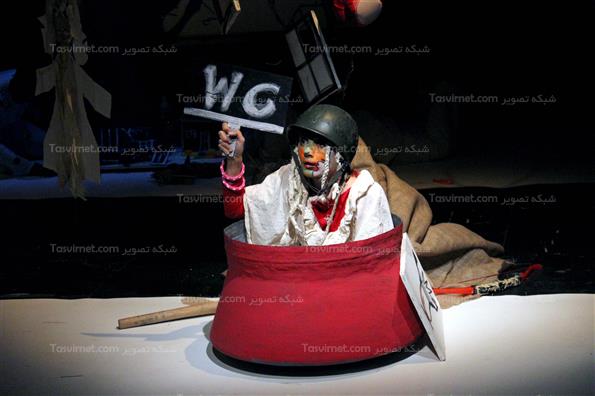 اجرای نمایش هذیان دونفره