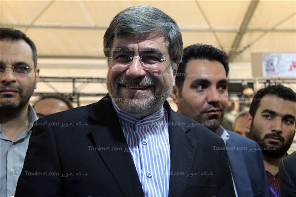 بازدید وزیرفرهنگ و ارشاد از نمایشگاه دفاع مقدس