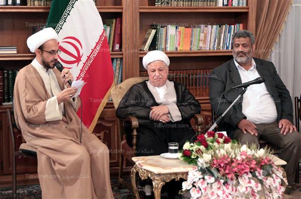 دیداراعضای ستاد یادواره ‌شهدای یزدل کاشان با هاشمی