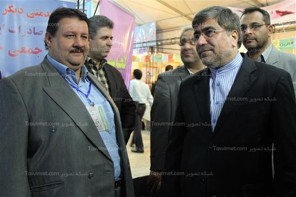 بازدید وزیرفرهنگ و ارشاد از نمایشگاه دفاع مقدس