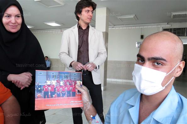 عیادت جمعی اهالی والیبال نشسته از حمید سلطانی