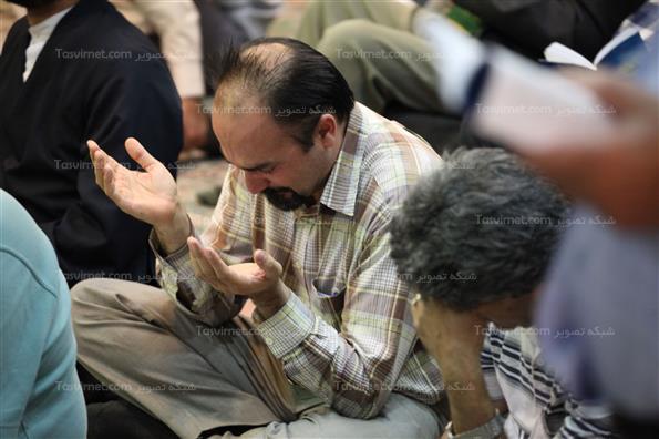 دعای عرفه در سرچشمه تهران