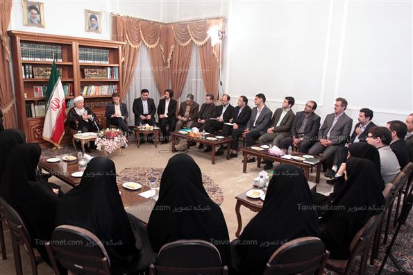 دیدار مسؤولین امور جوانان در وزارت ورزش با هاشمی