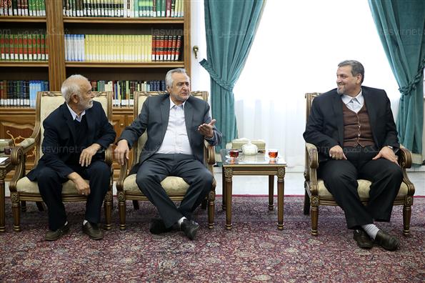 دیدار هاشمی رفسنجانی با خانواده مرحوم نصیری