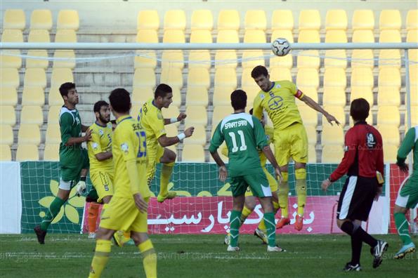 دبدار تیم های نفت تهران و صنعت ساری