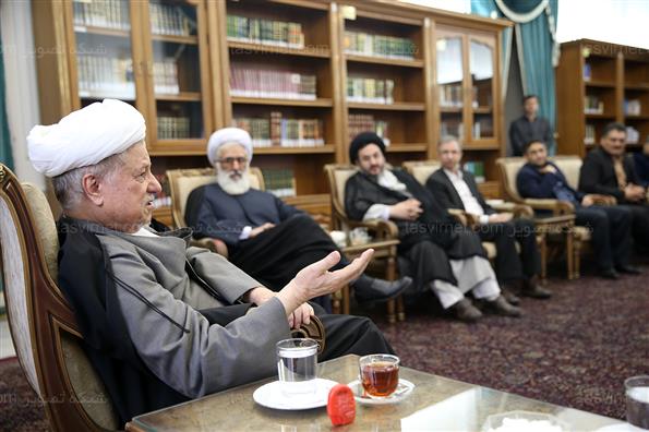 دیدار هاشمی رفسنجانی با خانواده مرحوم نصیری