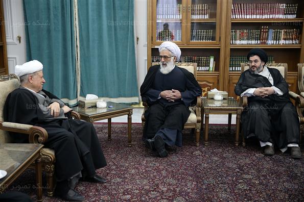 دیدار هاشمی رفسنجانی با خانواده مرحوم نصیری