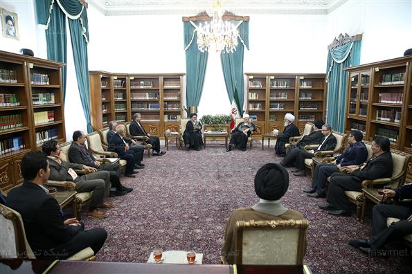 دیدار هاشمی رفسنجانی با خانواده مرحوم نصیری