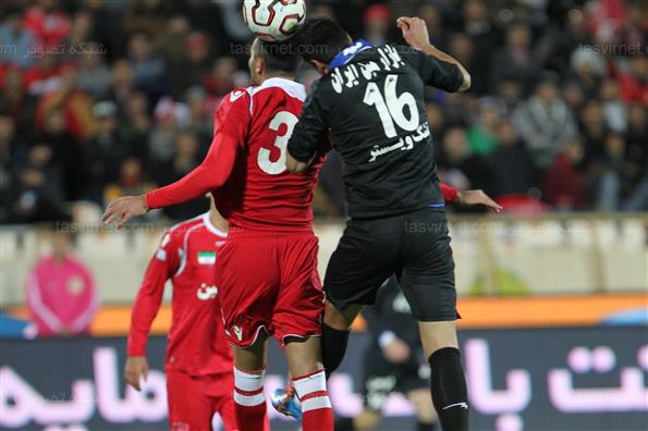 دیدار تیم های استقلال و پرسپولیس