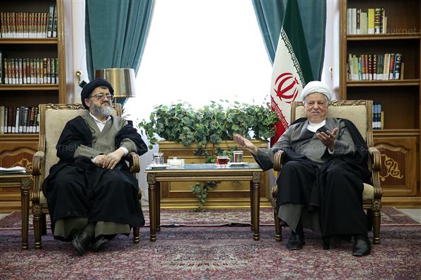 دیدار هاشمی رفسنجانی با خانواده مرحوم نصیری