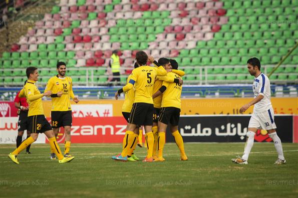 دیدار تیم های سپاهان و گسترش فولاد تبریز