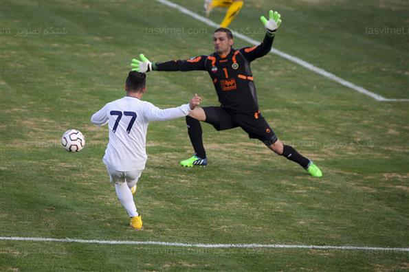دیدار تیم های سپاهان و گسترش فولاد تبریز