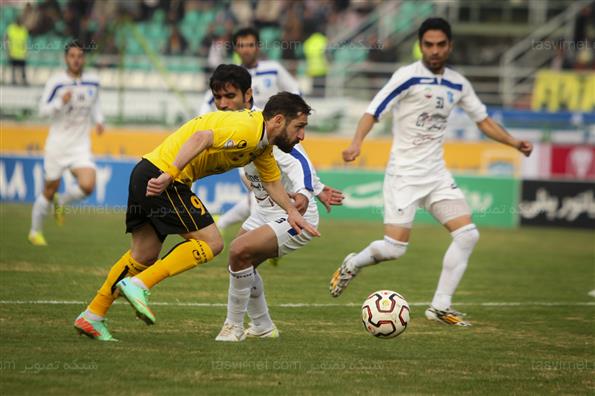 دیدار تیم های سپاهان و گسترش فولاد تبریز