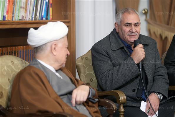 دیدار جمعی از وزنه‌برداران با هاشمی رفسنجانی