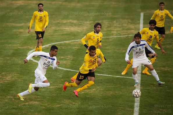 دیدار تیم های سپاهان و گسترش فولاد تبریز