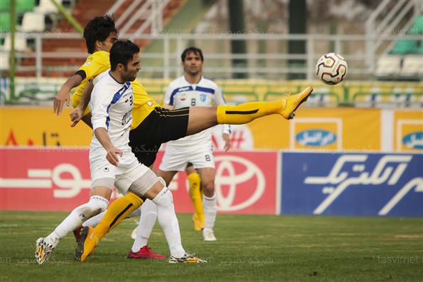 دیدار تیم های سپاهان و گسترش فولاد تبریز