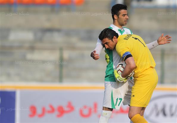 دیدار تیم های پیکان و ذوب آهن
