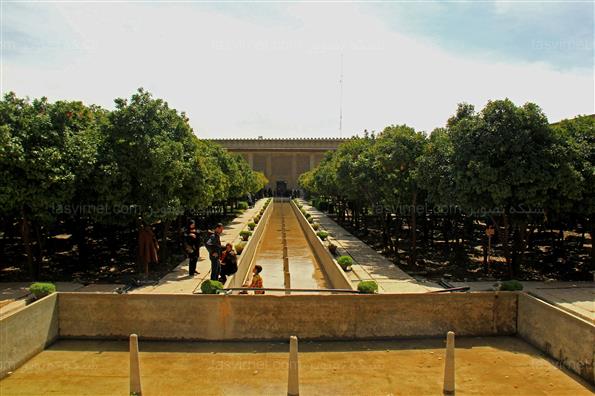 مهمانان نوروزی در ارگ کریم‌خان زند