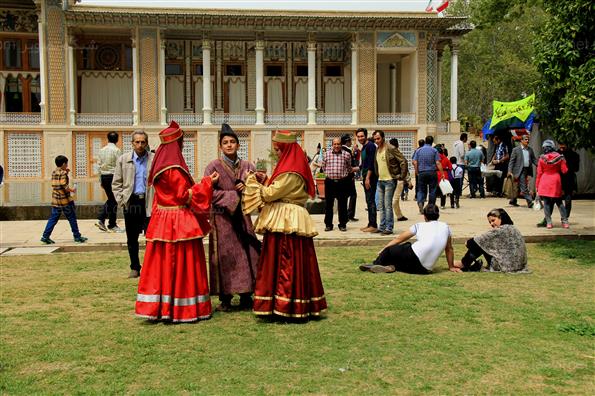 باغ عفیف آباد شیراز