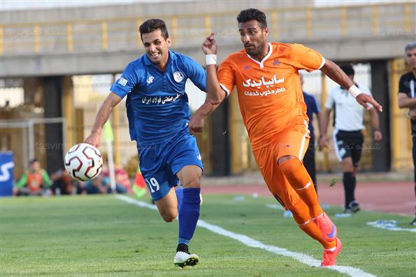 دیدار تیمهای فوتبال سایپا و استقلال خوزستان