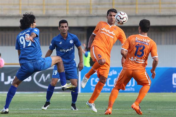 دیدار تیمهای فوتبال سایپا و استقلال خوزستان