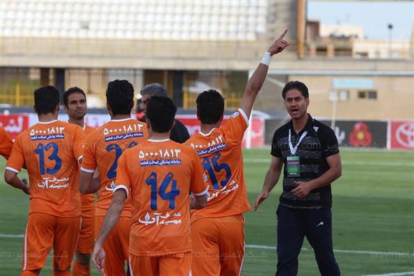 دیدار تیمهای فوتبال سایپا و استقلال خوزستان