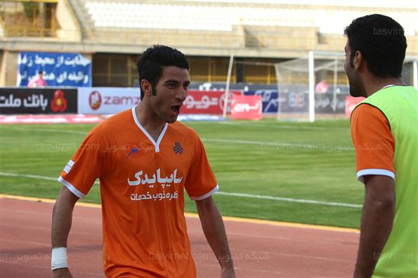 دیدار تیمهای فوتبال سایپا و استقلال خوزستان