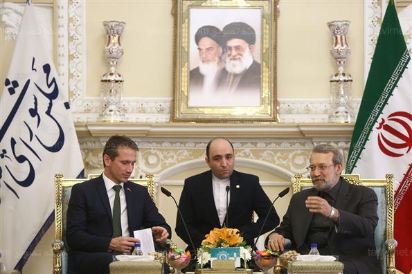 دیدار وزیر امور خارجه دانمارک با علی لاریجانی