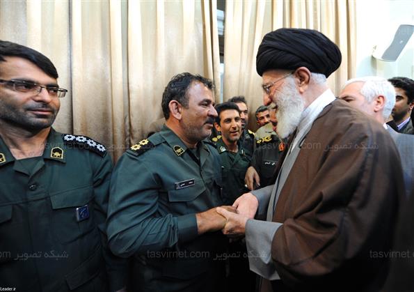 دیدار پاسداران جوان نیروی دریایی سپاه با رهبر معظم