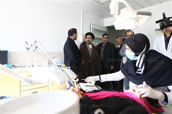 بازدید ابوترابی فرد از مجتمع دارودرمانی هلال ایران
