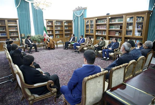 دیدار جمعیت جوانان انقلاب اسلامی با هاشمی رفسنجانی