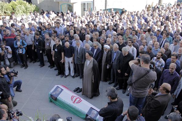 مراسم تشییع ابراهیم یزدی