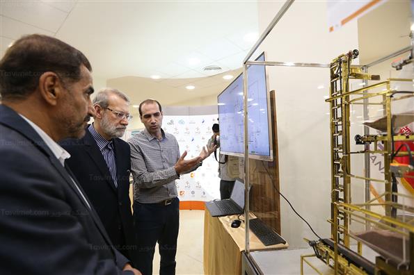 بازدید رئیس مجلس از نمایشگاه محصولات فناورانه پارک فناوری پردیس