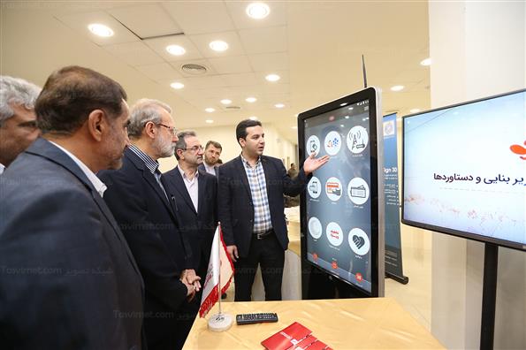 بازدید رئیس مجلس از نمایشگاه محصولات فناورانه پارک فناوری پردیس