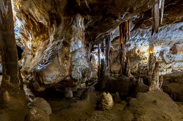 غار کتله خور