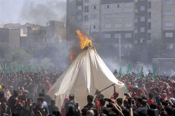 آئین خیمه سوزان ظهر عاشورا