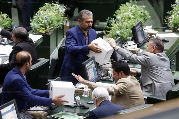 جلسه رای اعتماد به وزرای پیشنهادی دولت با حضور رییس جمهور